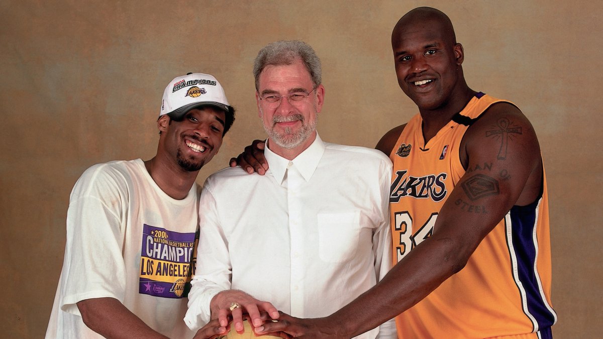 los-lakers-inauguraran-una-estatua-del-ex-entrenador-phil-jackson
