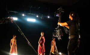 “Los Pasos del Tiempo” lleva al cine la memoria del ballet dominicano