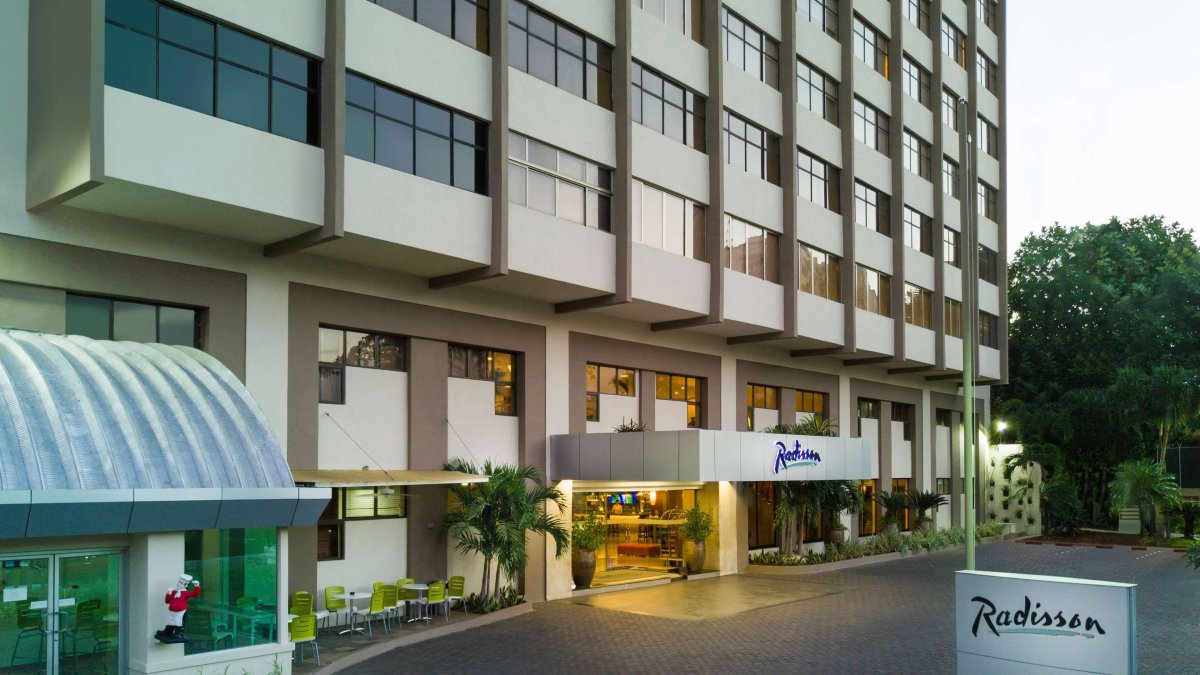 hotel-radisson-santo-domingo-presenta-trattoria-22-en-un-encuentro-con-clientes-y-aliados