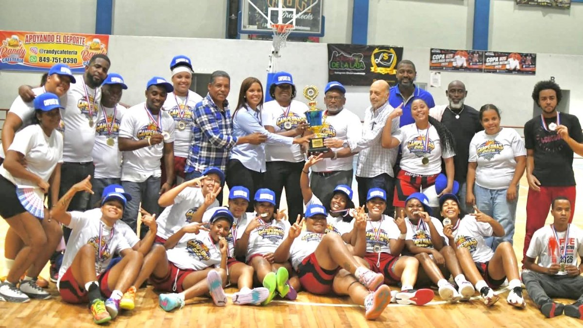 Leñeras de Los Mina se proclaman campeonas del II Torneo de Baloncesto Superior de Santo Domingo