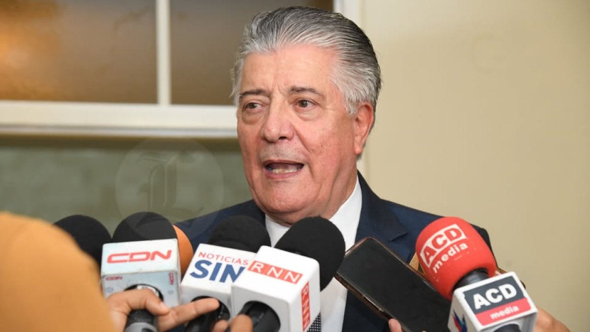 convocan-a-misa-por-la-salud-de-roberto-santana,-exrector-de-la-uasd