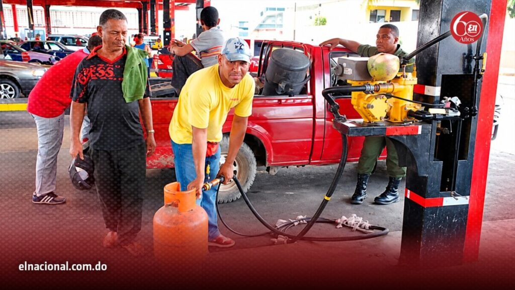 gobierno-vuelve-a-subir-la-gasolina-premium-y-otros-combustibles