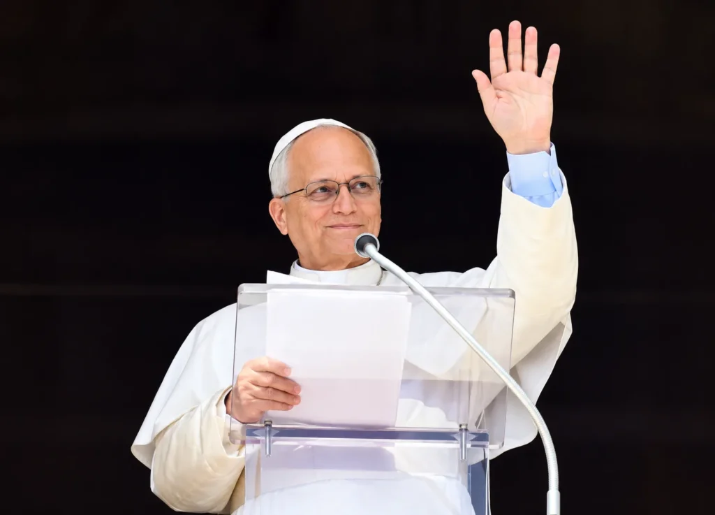 Papa León XIV tiene cáncer pulmonar y se recupera de cirugía