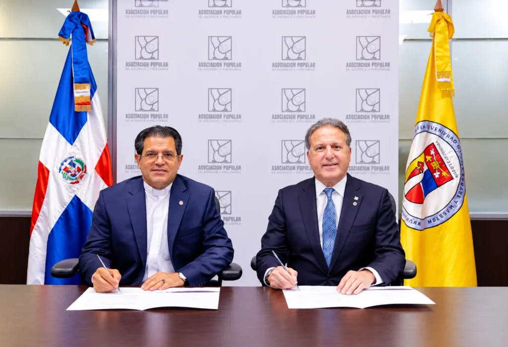 apap-y-pucmm-llevaran-inteligencia-artificial-a-colmados-y-minimarkets-dominicanos