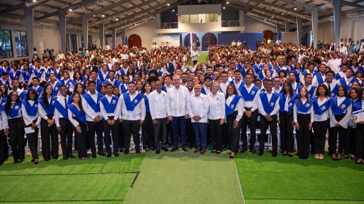 ¡azua-tendra-un-politecnico-loyola!-fue-anunciado-durante-la-graduacion-de-la-institucion
