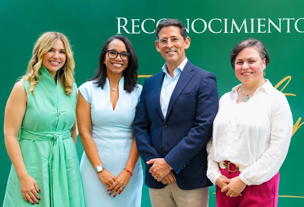 cementos-progreso-reconoce-a-86-colaboradores-por-su-trayectoria