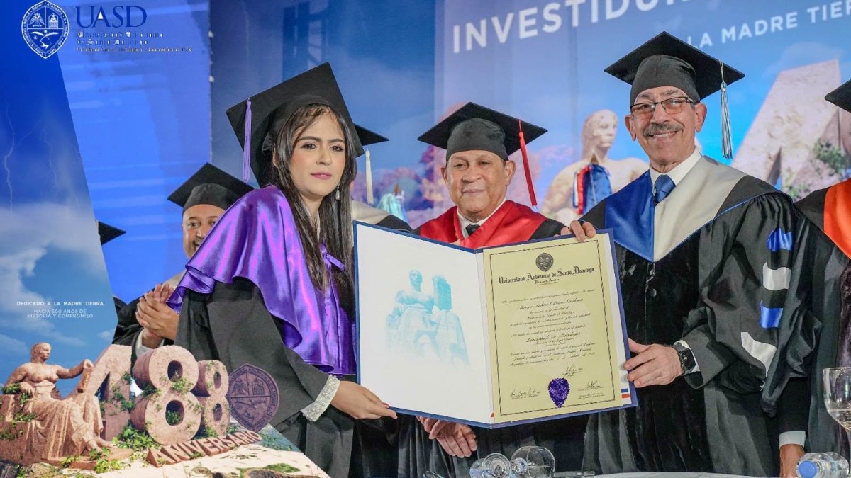 uasd-gradua-3,589-profesionales-en-488-aniversario;-rector-advierte-sobre-huella-ambiental-de-la-ia