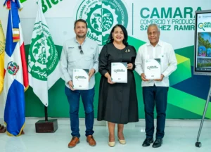 Barrick Pueblo Viejo impulsa guía de negocios en Sánchez Ramírez